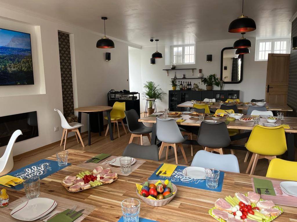 Pontfarcy La Maison Des Amis En Normandie מראה חיצוני תמונה